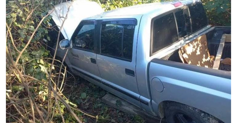 Imbituba / Caminhonete é localizada abandonada e sem três rodas em menos de 24h após o furto