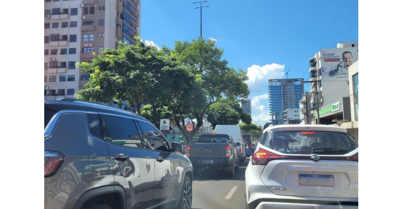 9 a cada 10 multados? Com mais veículos do que gente, cidade é a 3ª que mais multa em SC
