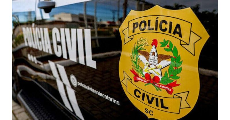 Adolescente é apreendido suspeito de filmar mulheres em banheiro de universidade