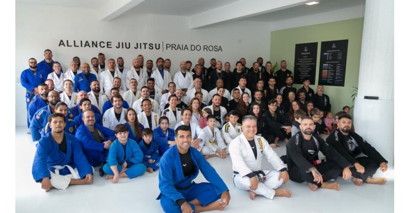 Alliance Praia do Rosa aposta no jiu-jitsu para transformar esporte em saúde, disciplina e desenvolvimento