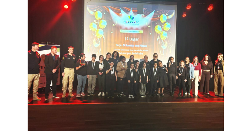 Alunos do EDUTI José Vanderlei Mayer conquistam 1º lugar na semifinal do FETRAN