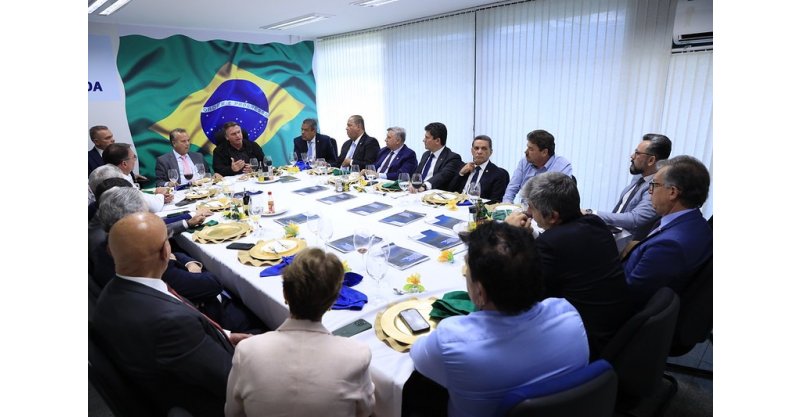 Amin e senadores de oposição no almoço com Bolsonaro