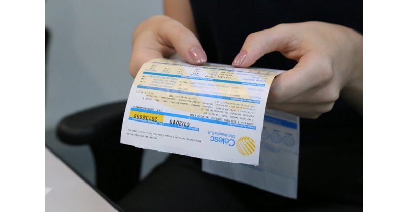 Aneel define bandeira amarela para novembro, e contas de luz terão alívio no próximo mês