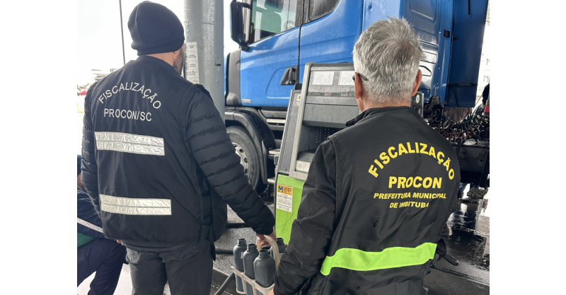 Ação conjunta realiza fiscalização em postos de combustíveis de Imbituba