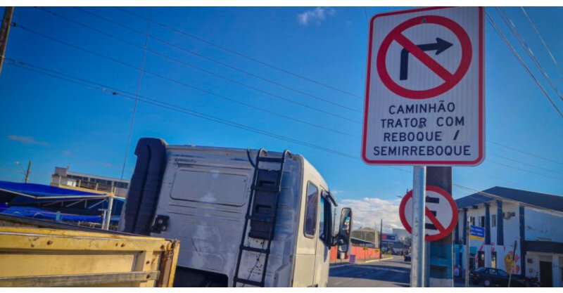 Após ‘rota de caminhões’, motoristas ameaçam paralisação em cidade portuária de SC
