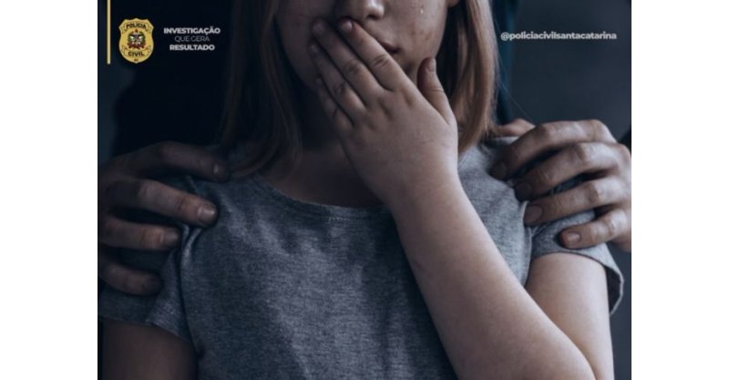 Avô suspeito de estuprar a própria neta é preso após ameaçá-la com faca perto de escola