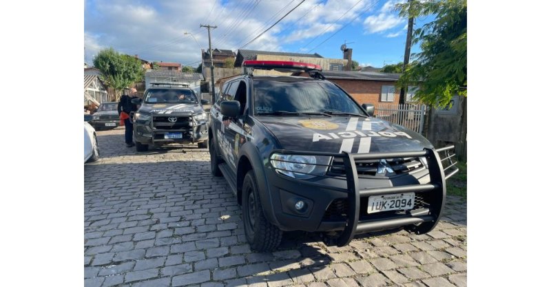Balneário Arroio do Silva / Polícia Civil cumpre mandados no município em operação contra estelionato