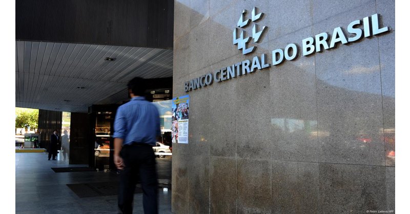 Banco Central aumenta taxa básica/juros para 14,25%/maior patamar desde governo Dilma, e indica próximo aumento menor