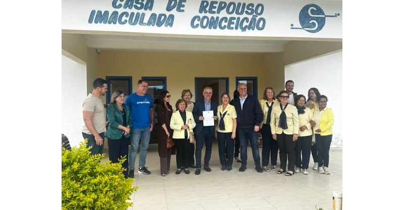 Beto Martins entrega R$ 850 mil em emendas em Imbituba e Laguna