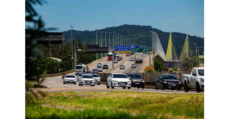 BR-101 Sul terá fluxo intenso no Réveillon, com previsão de 1,5 milhão de veículos