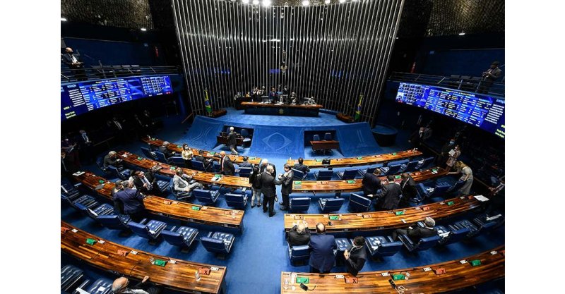 Censura:”Congresso não tem o direito de se abster e o STF não tem o direito de terceirizar”