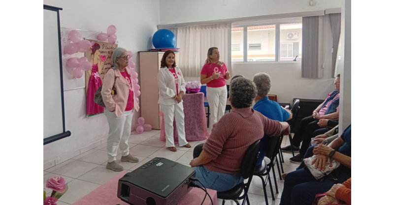 CIAPI recebe atividade voltada à saúde da mulher em alusão ao Outubro Rosa