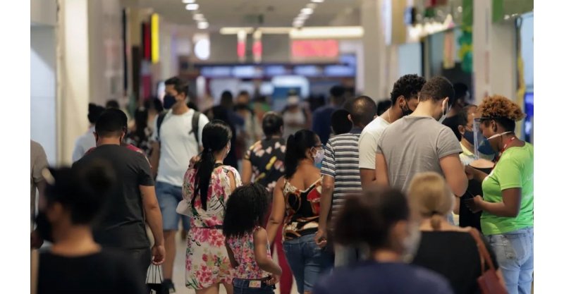 Com descontos de até 90%, gigante varejista encerra atividades e fecha 500 lojas por falência