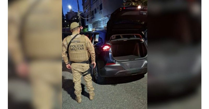 Criminoso é flagrado com R$ 15 mil após aplicar 'golpe do falso sequestro' em idosa de 77 anos em Florianópolis