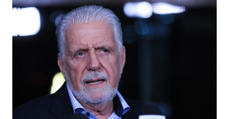 Crise no governo / Jaques Wagner se reúne com Lula e deve anunciar saída da liderança no Senado