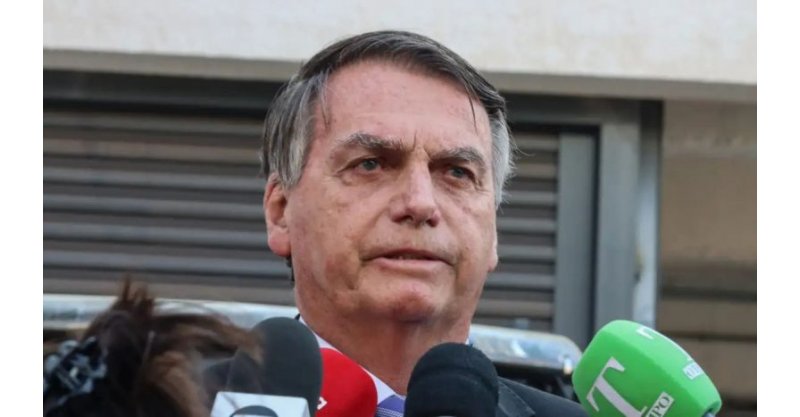 Defesa de Bolsonaro pede afastamento de Moraes e anulação da delação de Mauro Cid