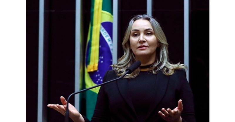 Deputada Daniela Reinehr mobiliza congresso para abrir CPI das estatais e expor rombo bilionário