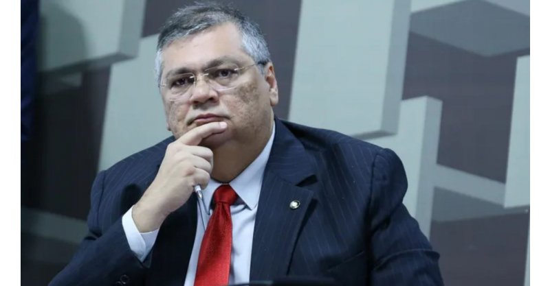 Dino reintegra diretor-geral da PF, e decisão provoca reação entre governistas e oposição