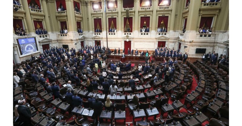 Em meio a protestos, Câmara da Argentina aprova reforma trabalhista de Milei