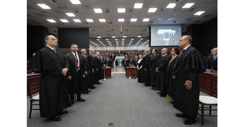 Em solenidade marcada pela emoção, TJSC dá posse a 11 novos desembargadores