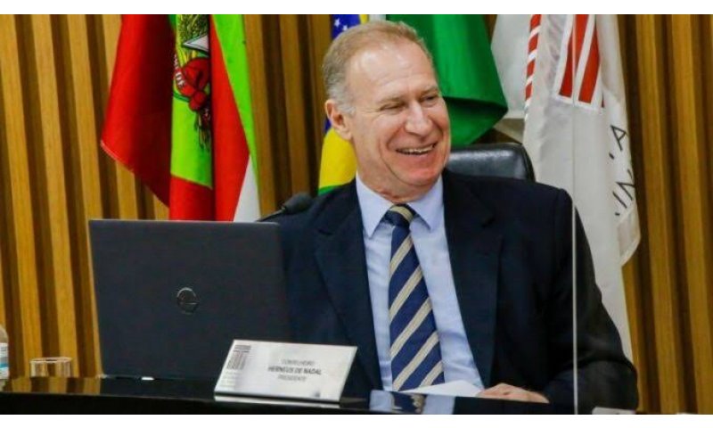 FLORIANÓPOLIS / Presidente do TCE será reconduzido para presidência