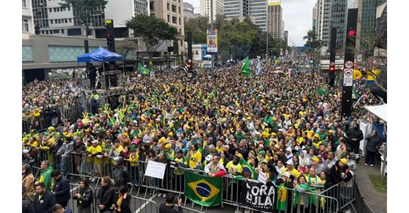 Flávio anuncia ‘Bloquinho 22’ após ato de Lula na Paulista; veja quem deve participar