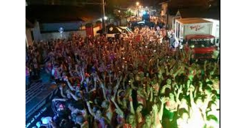 Garopaba / MAIS DE 70 HORAS DE FOLIA / Bandas / DJ’s e Carnakids agitam o carnaval no município