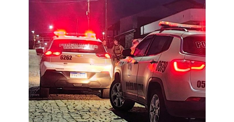 Garopaba / Veículo furtado é encontrado em garagem de condomínio no Centro do município