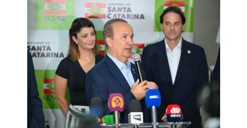 Governador Jorginho Mello vai buscar reverter federalização do Porto de Itajaí na Justiça