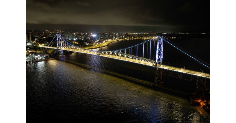 Governo do Estado inaugura iluminação cênica da Ponte Hercílio Luz neste domingo