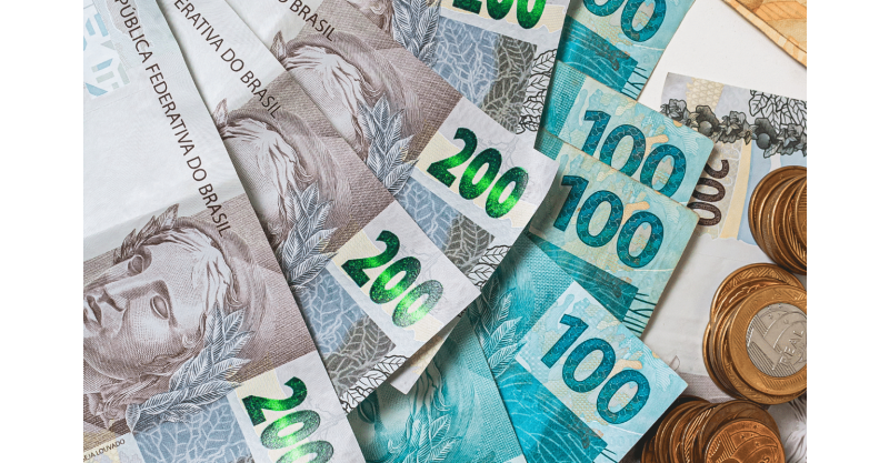 Governo reduz projeção do salário mínimo de 2026 para R$ 1.627