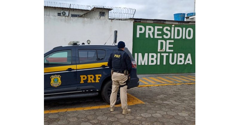Homem procurado por estupro de vulnerável é preso na BR-101 em Laguna