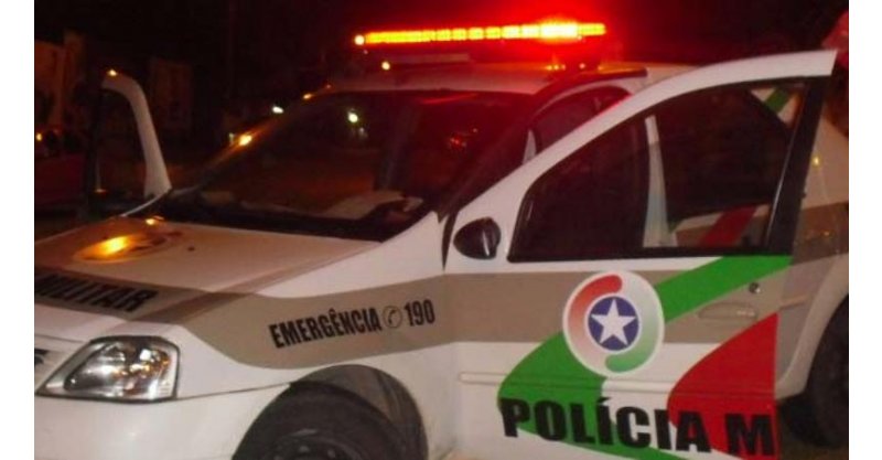 Homem tem motocicleta furtada após estacionar no centro de Imbituba