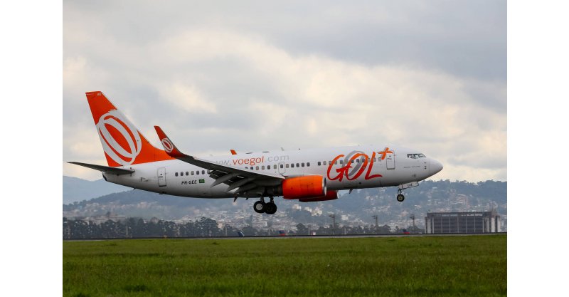 Idoso morre após desembarcar de avião da Gol que fez desvio para Confins devido a falha técnica