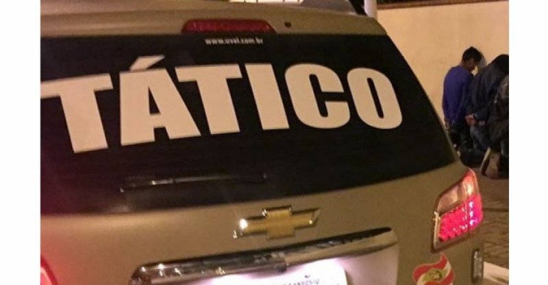 IMBITUBA / Casal traficante é preso após perseguição e apreensão de drogas
