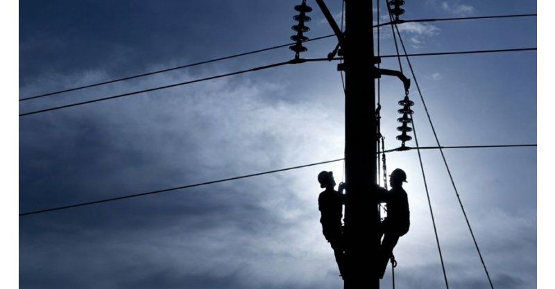 Imbituba / Dupla é acusada de usar nome da Celesc para fazer ligações clandestinas de energia