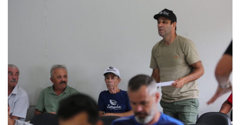 IMBITUBA / Safra da Tainha 2025: Secretaria de Meio Ambiente, Agricultura e Pesca realiza reunião com pescadores para definir ações