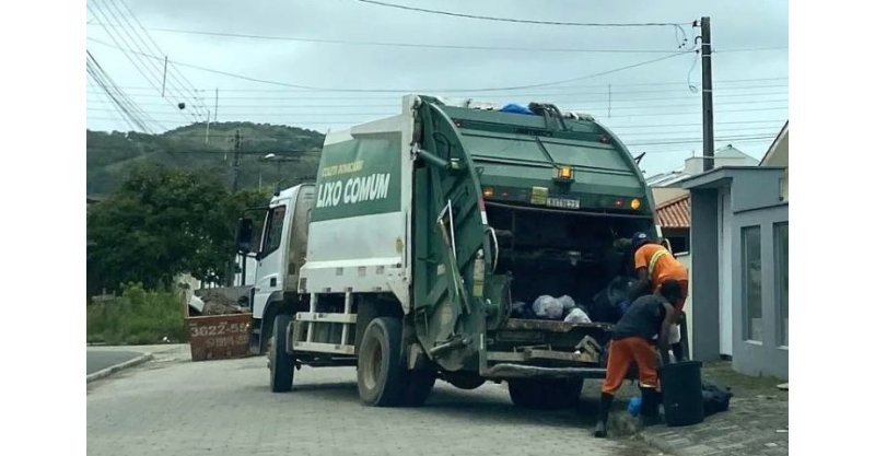 IMBITUBA / ​TRABALHADORES AMEAÇAM PARALISAÇÃO E DENUNCIAM DESCASO DA EMPRESA QUE RECOLHE O LIXO