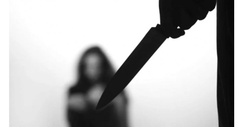 Imbituba / “Vou te matar”/Homem ameaça companheira grávida com faca após discussão relacionada à Bíblia