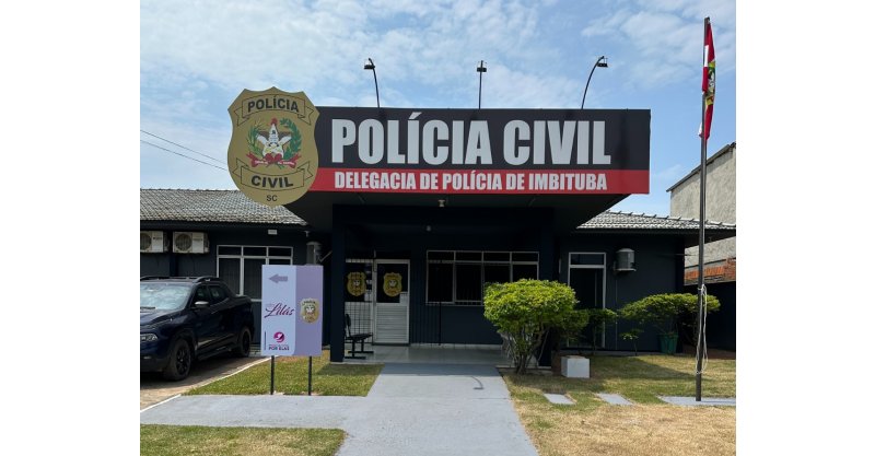Imbituba/Polícia Civil deflagra segunda fase/Operação Castelo de Barro/investiga esquema/desvio de saibro na Prefeitura/mira vereador eleito
