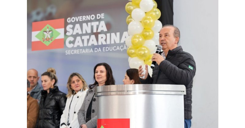 Jorginho Mello vistoria SCs e inaugura escolas em giro por cidades no Sul de SC