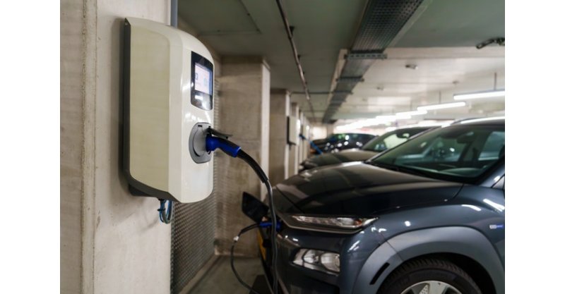 Justiça suspende uso de carregadores de carros elétricos em condomínio da Beira-Mar Norte, em Florianópolis