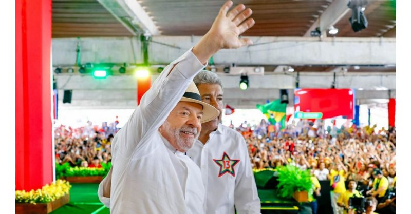 Lula antecipa prazo legal e pede voto na Bahia: ‘Pelo amor de Deus, dê um votinho para mim’
