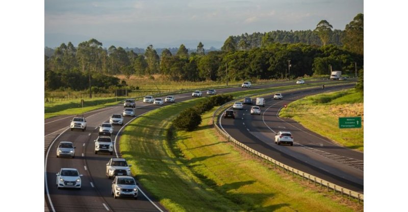 Mais de 800 mil veículos devem trafegar na BR-101 durante o feriado de Páscoa