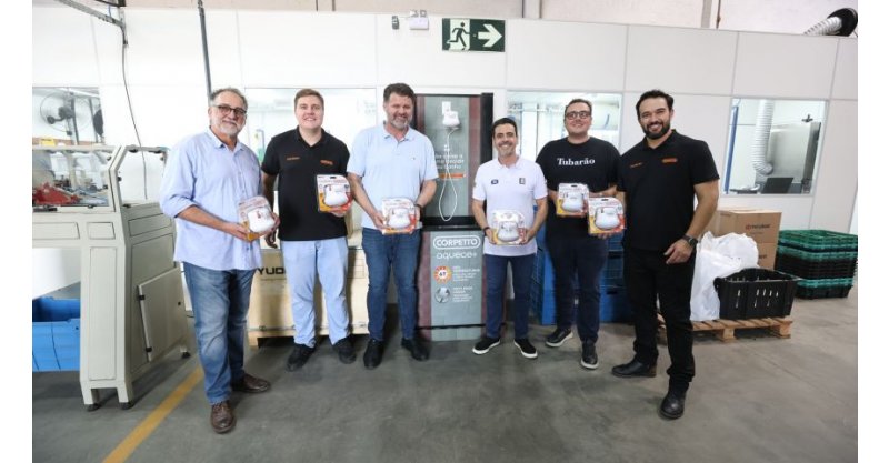 Marca tradicional de chuveiros volta a ser produzida em Tubarão após anos