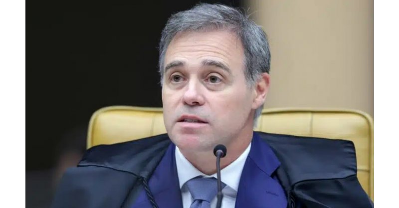 Mendonça exige sessão pública presencial no STF após mensagens de Vorcaro a Moraes e Fachin deve definir data