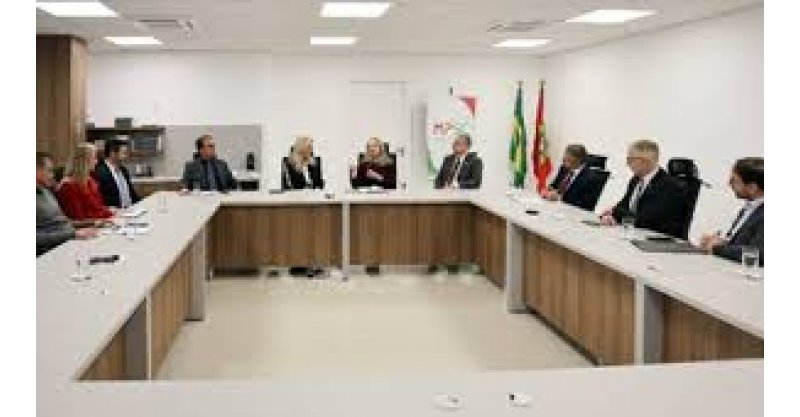 MPSC traça estratégia conjunta com TCE e Educação para aprimorar o programa Universidade Gratuita/SC