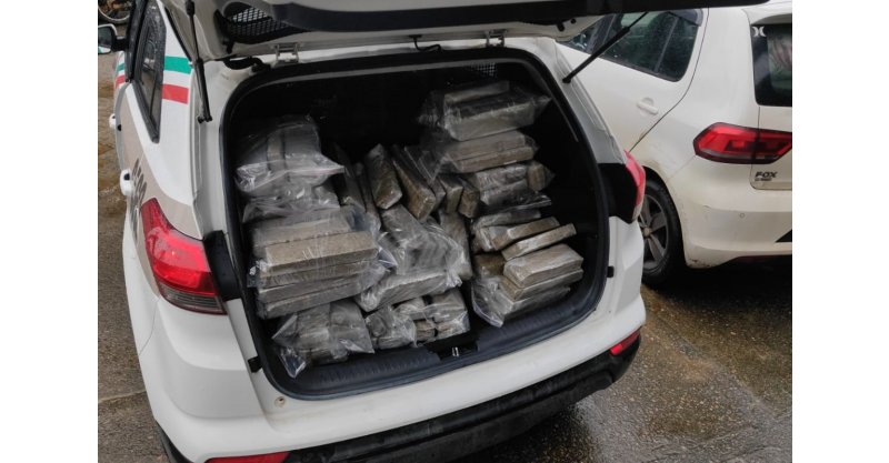 Mulheres do tráfico são presas com mais de 130kg de drogas na BR-101 em SC