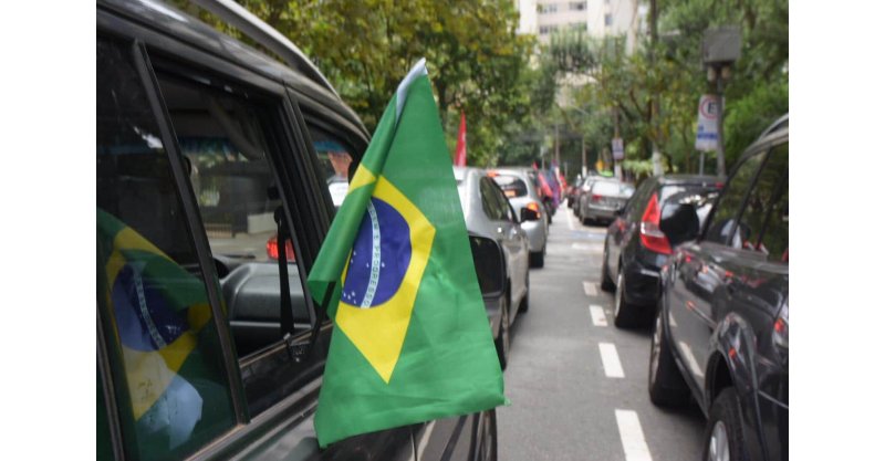 Multas de até R$ 5,8 mil em carreata contra Bolsonaro são mantidas pela Justiça em SC