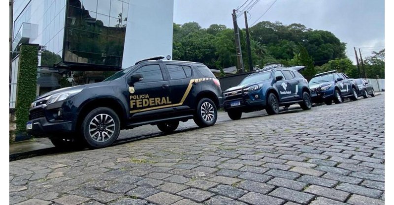 Operação da PF e Receita Federal desarticula esquema de câmbio ilegal em SC